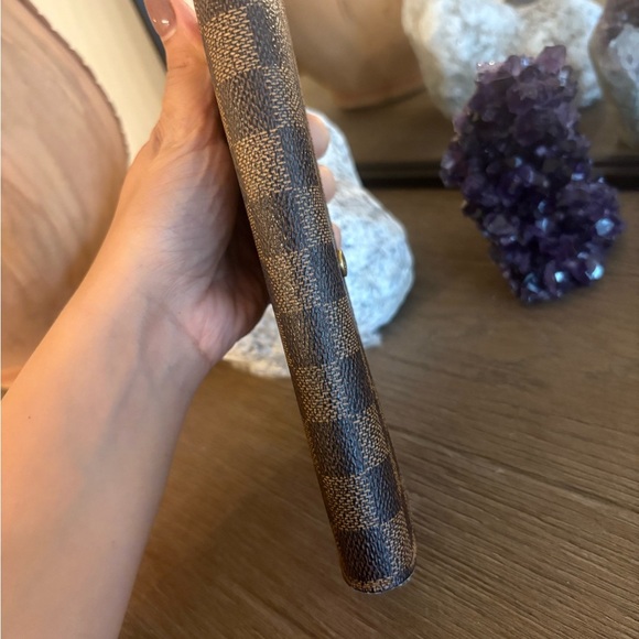 Louis Vuitton Damier Canvas Wallet - Picture 8 of 16